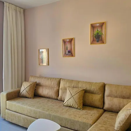 Happy Apartment Durres