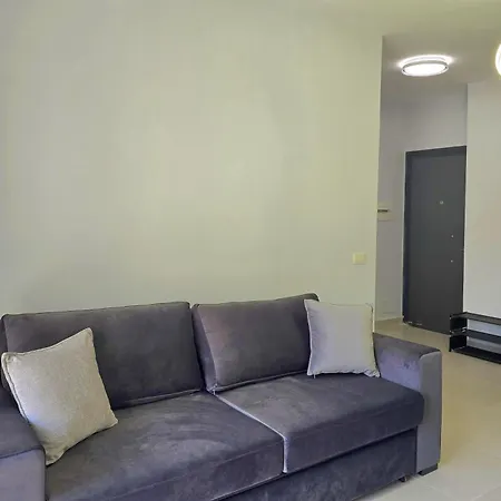 Happy Apartment *
